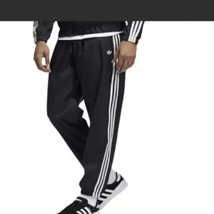 NWOT  adidas 1238 Originals Superfire Track Pants